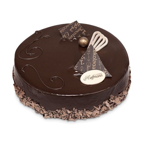 Tort Sacher – Biszkopt czekoladowy, śmietanka, czekolada deserowa i wiśnie